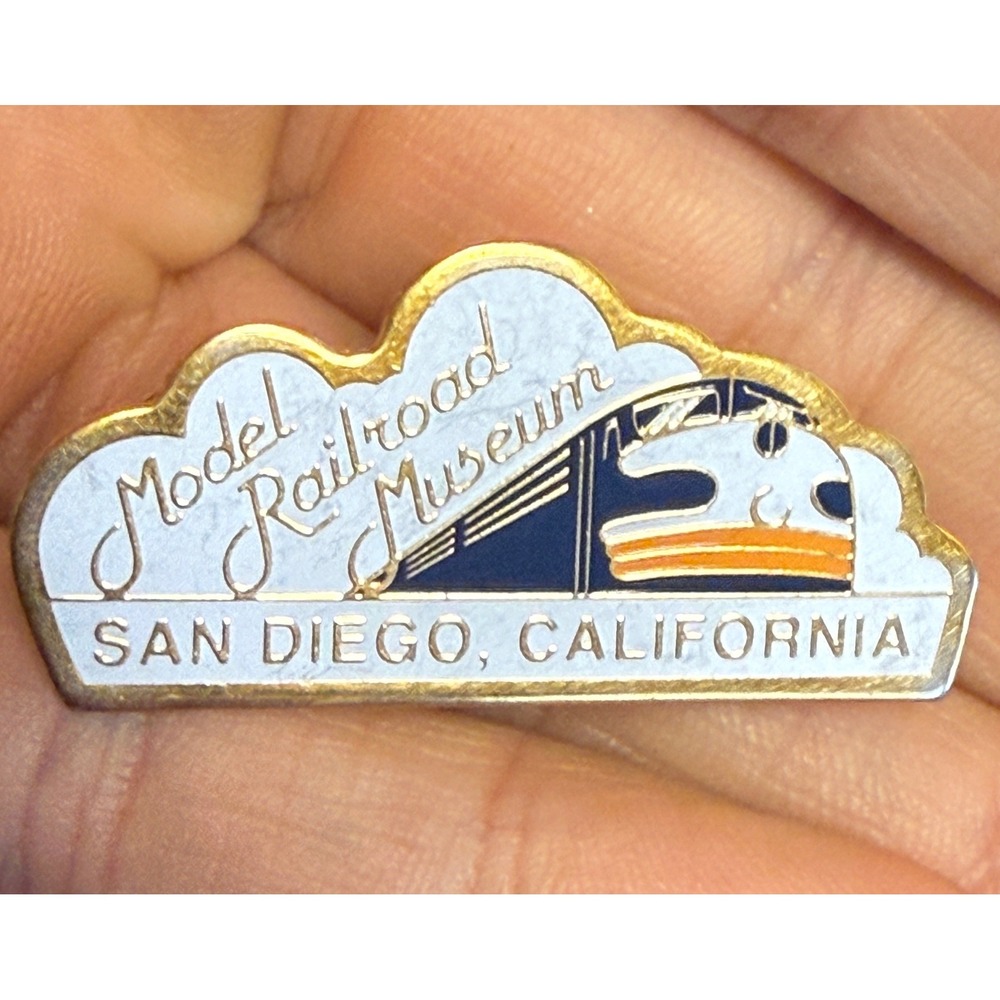 San Diego Model Railroad Museum Train Enamel Pin Gold Tone Souvenir Lapel Pin